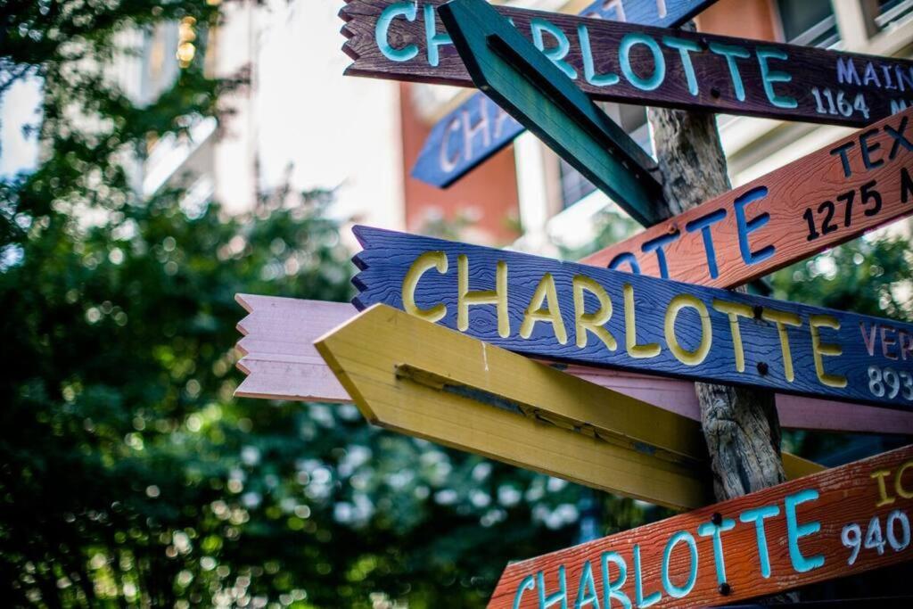 Appartement Townhouse In Uptown King Bed-Wi-Fi-Free Parking-Pool à Charlotte Extérieur photo