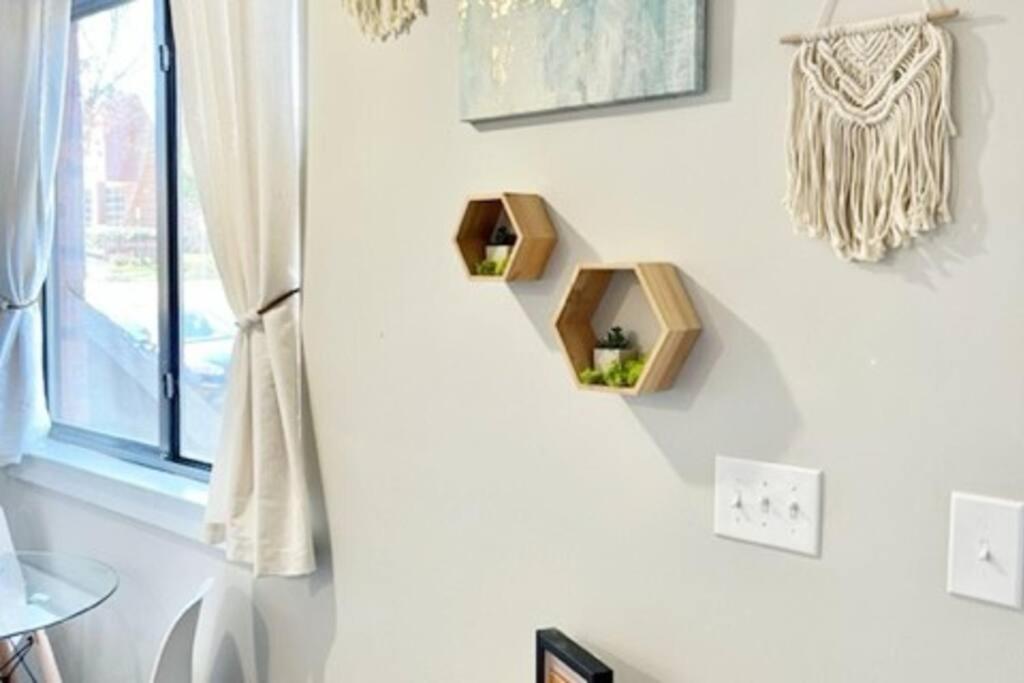 Appartement Townhouse In Uptown King Bed-Wi-Fi-Free Parking-Pool à Charlotte Extérieur photo